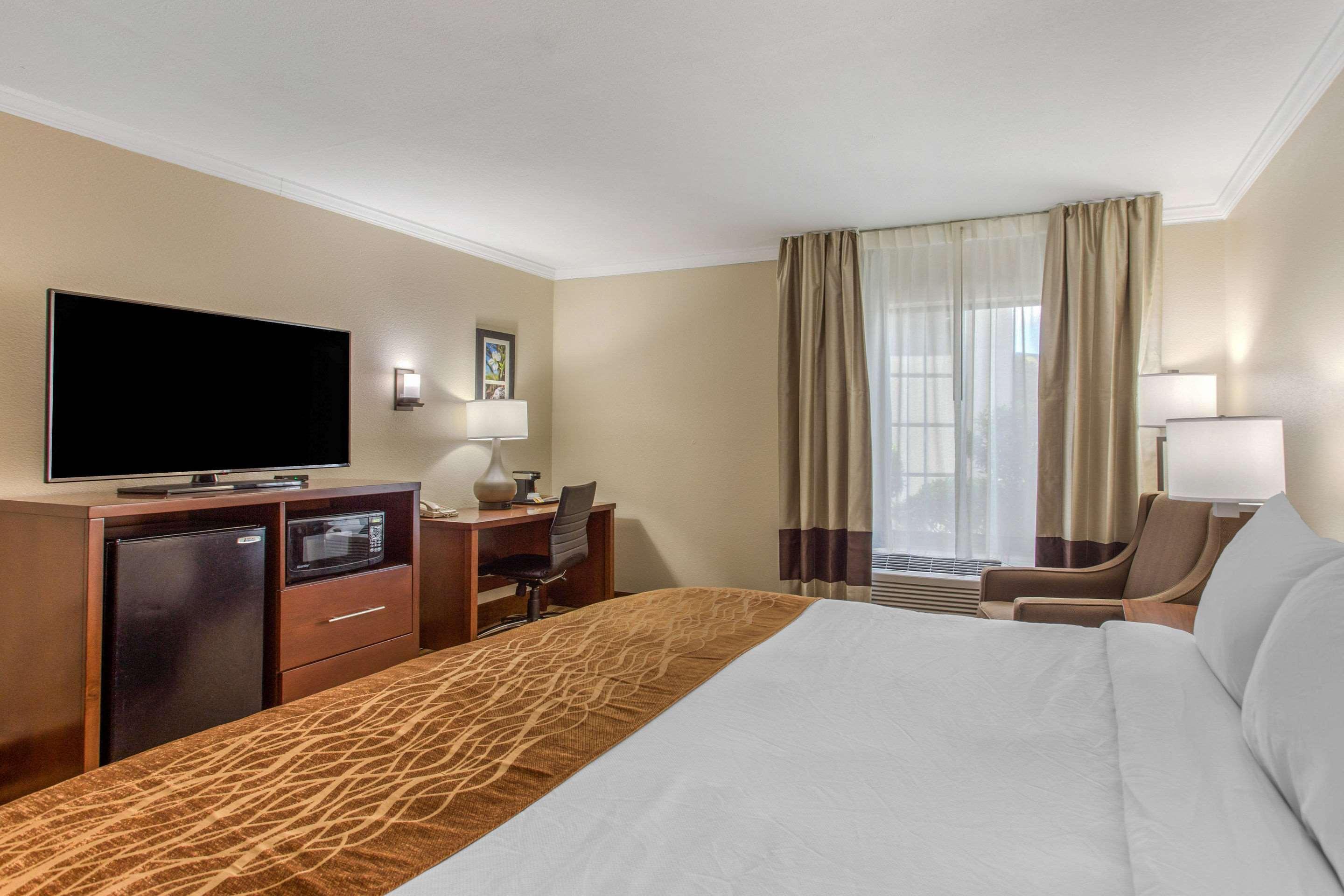 Comfort Inn Asheville East-Blue Ridge Pkwy Access Exterior foto