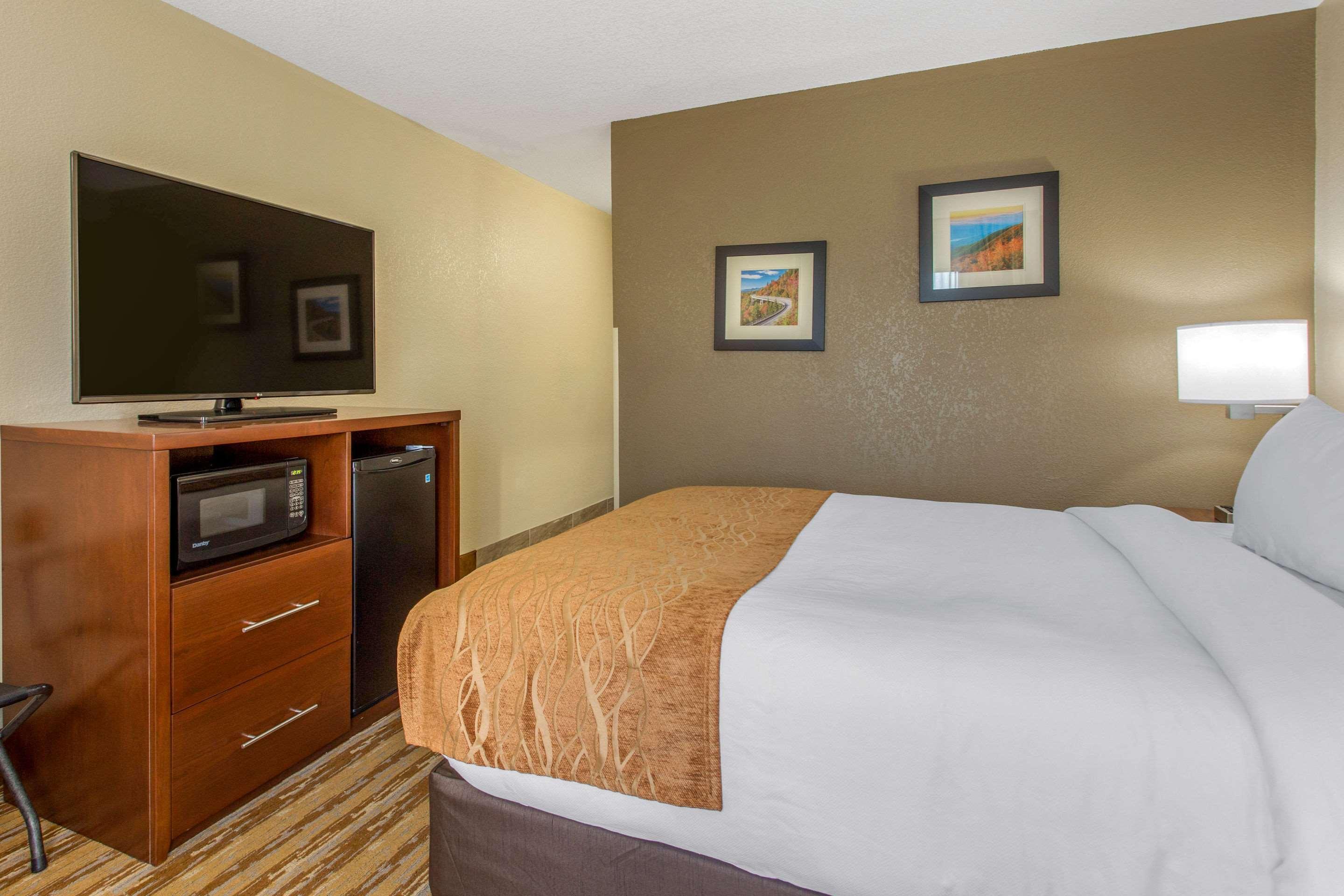 Comfort Inn Asheville East-Blue Ridge Pkwy Access Exterior foto