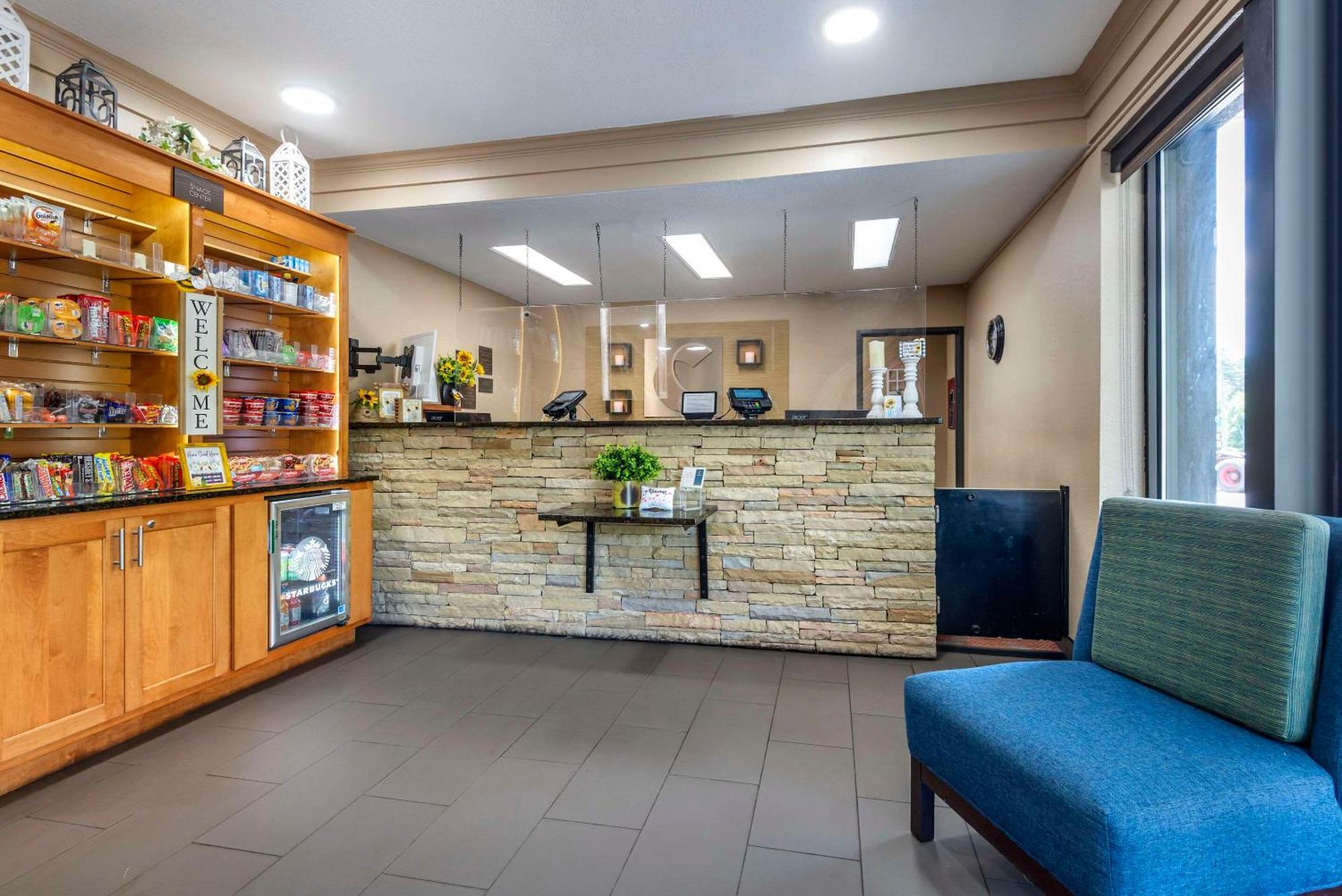 Comfort Inn Asheville East-Blue Ridge Pkwy Access Exterior foto